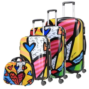 حقائب سفر بأحجام مختلفه - Travel bags in different sizes حقائب سفر بأحجام مختلفه - Travel bags in different sizes