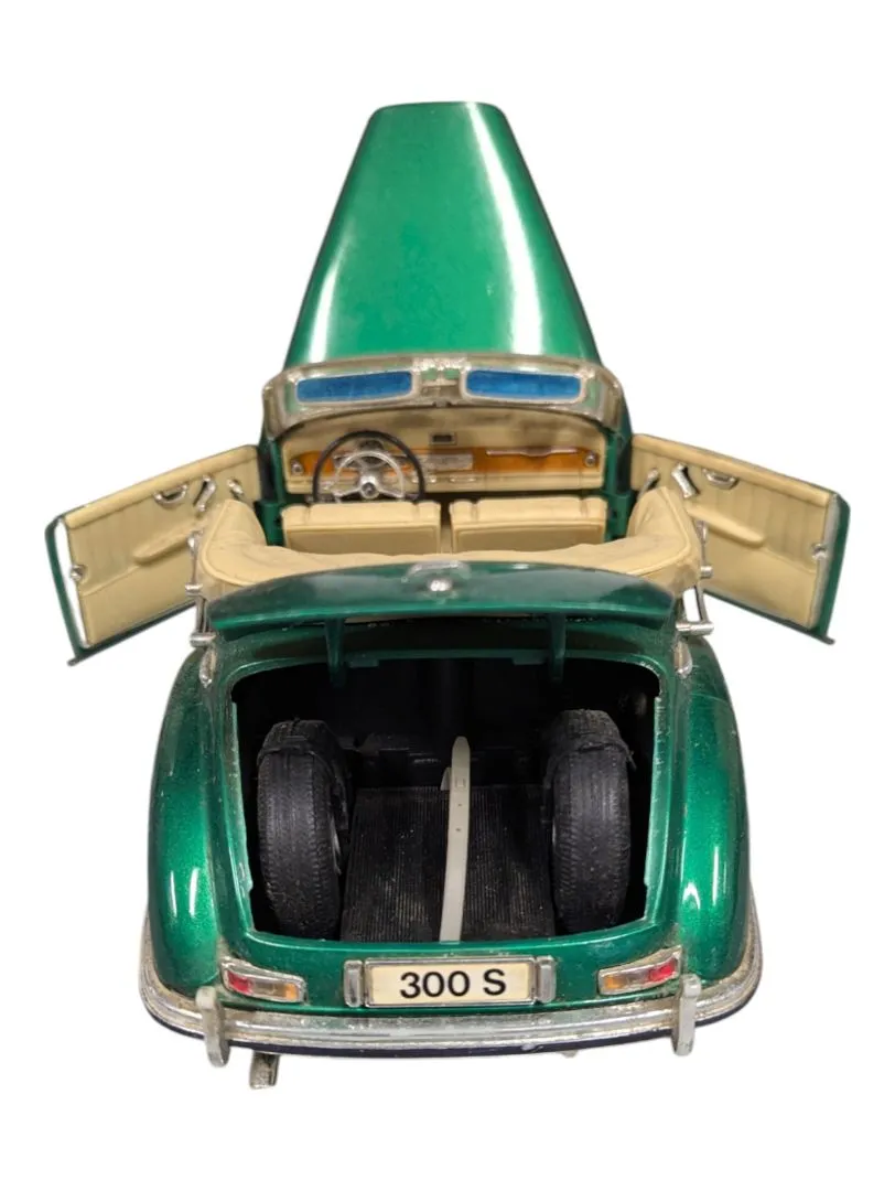 1955 Mercedes Benz 300S - Green