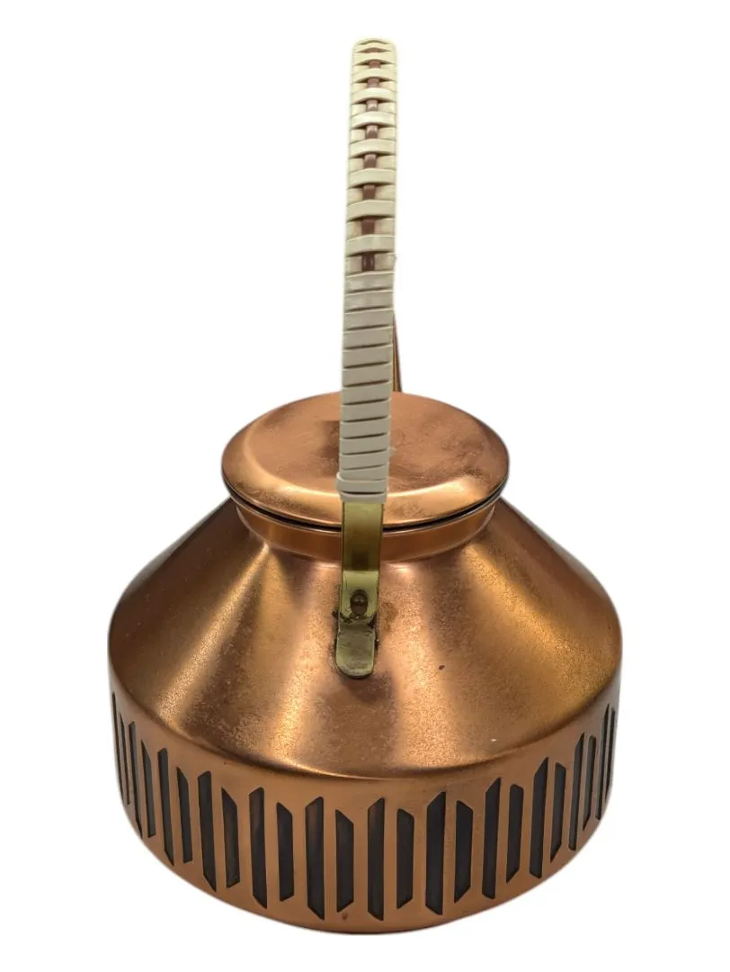 Copper tone kettle with Art Deco detailing