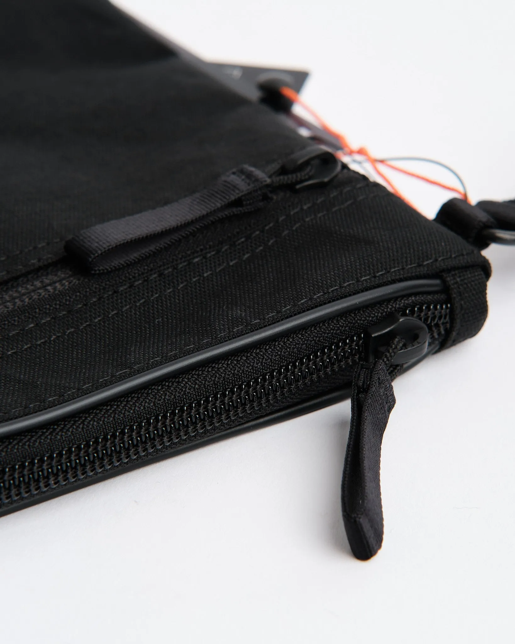 HYBRID SACOCHE BLACK