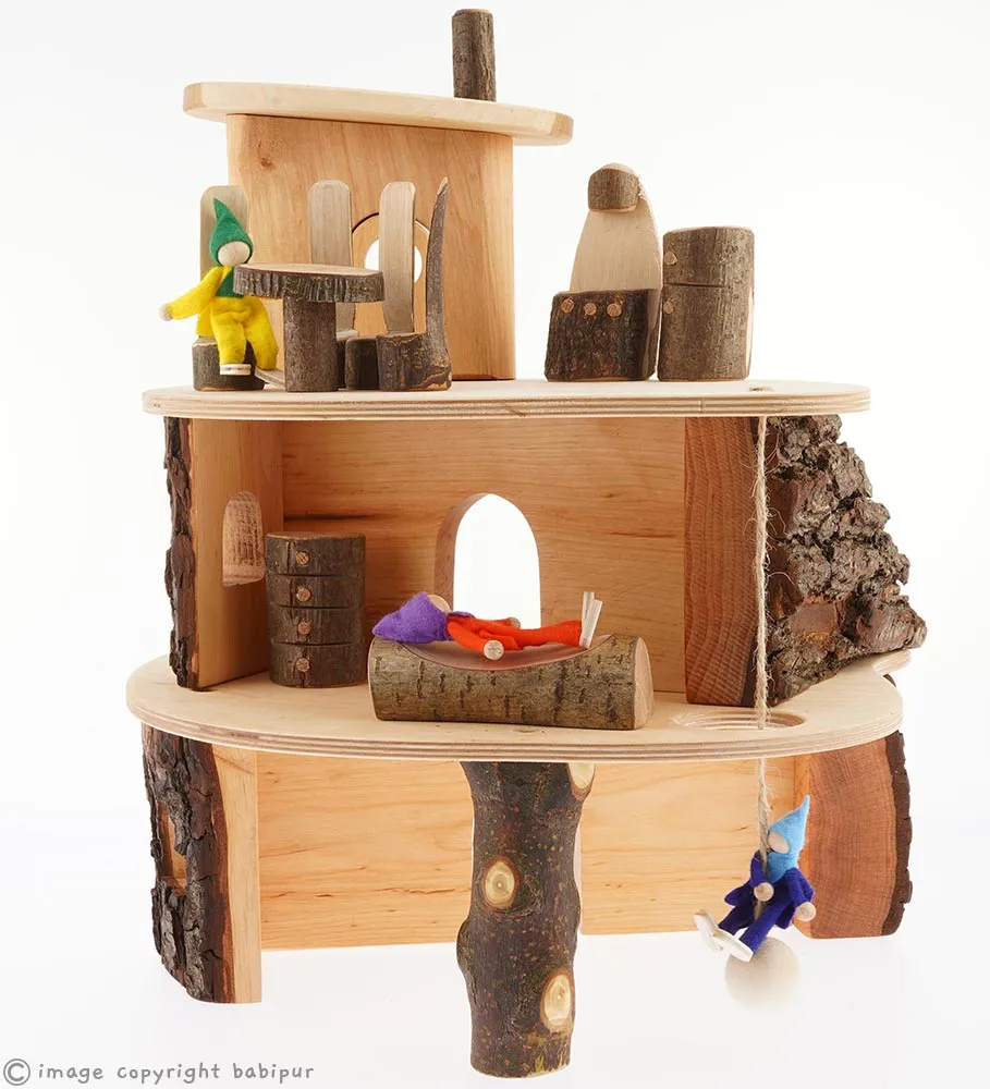Magic Wood Small Tree House