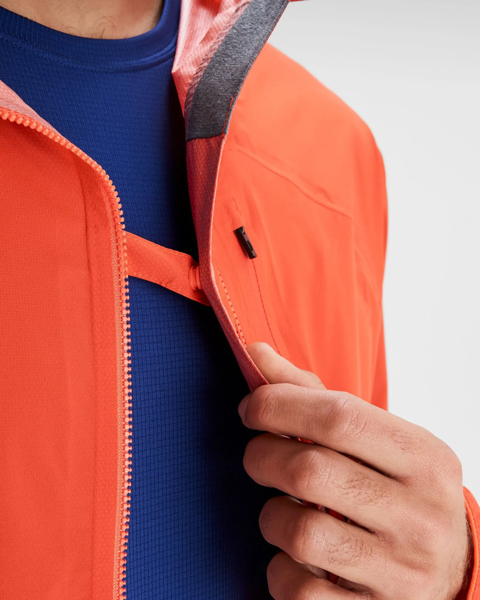 Men's Seeker 2.5L Rain Jacket - Hut Orange