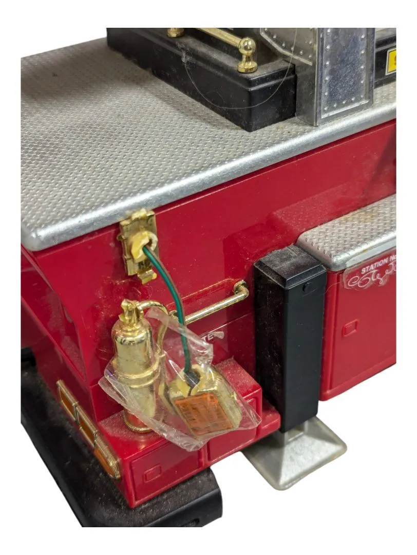 Metro Fire Engine Ladder Truck