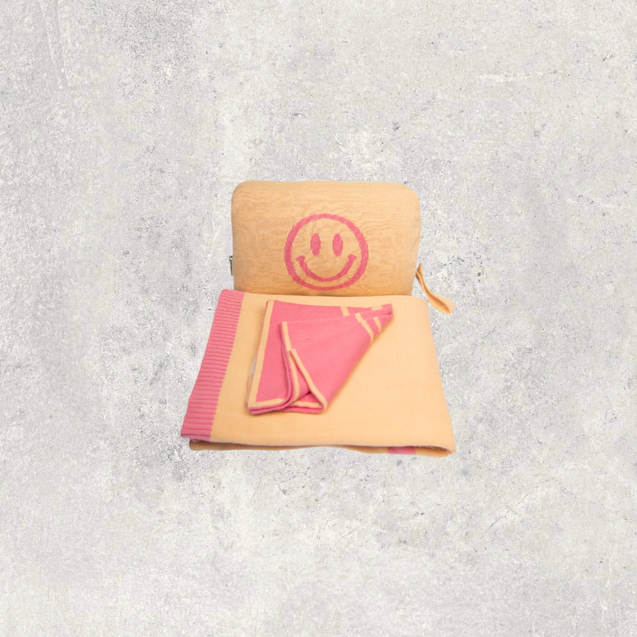 Smiley Clutter Pink/Yellow